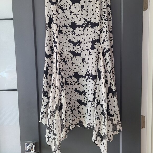Women's Ralph Lauren Black Ivory  Silk Asymmetrical MidiSkirt Size 16 - Picture 1 of 9